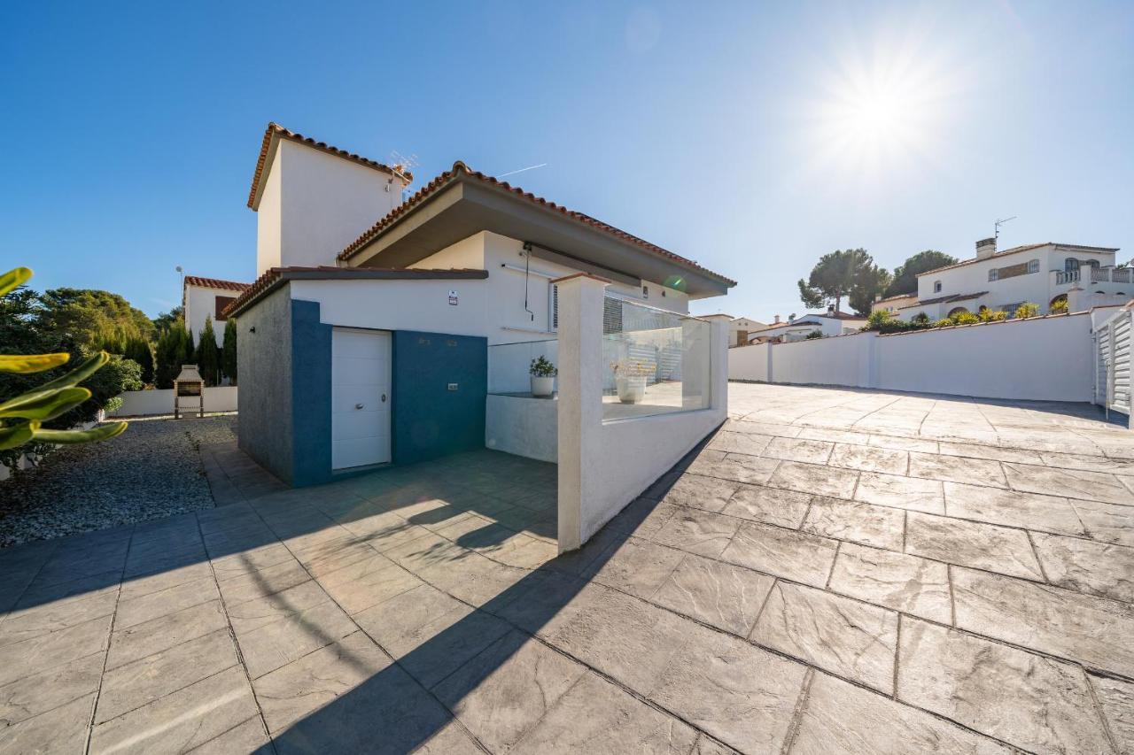 Villa Deborah L' Escala Kültér fotó